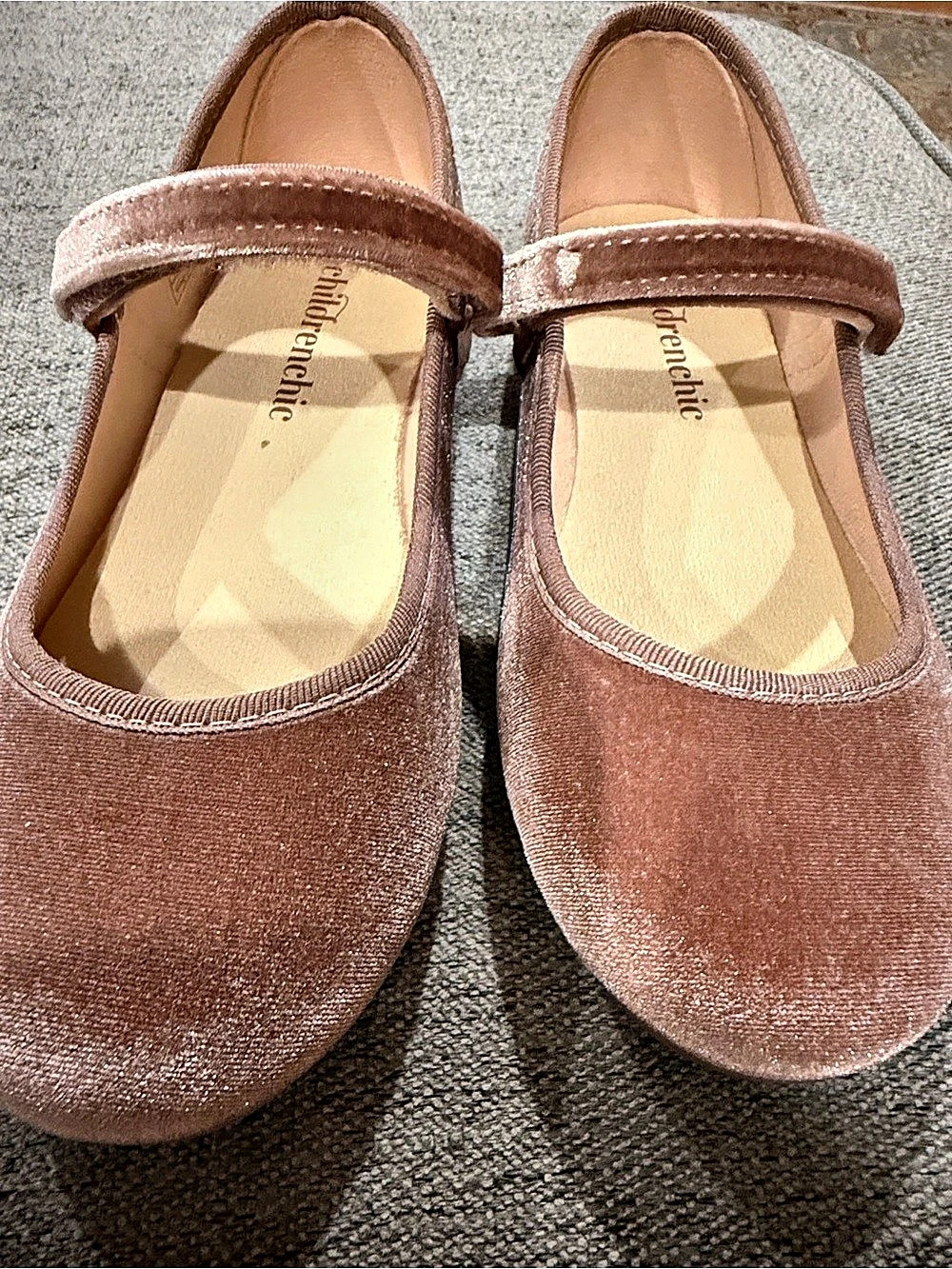 Childrenchic. Velvet Mary Janes. Dusty Ross. Girls US 1.5 Made in Spain. EU 32.